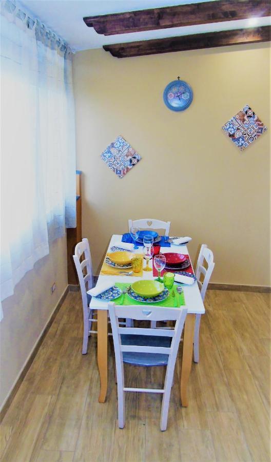 דירות גיארדיני נאקסוס Casa Le Maioliche מראה חיצוני תמונה